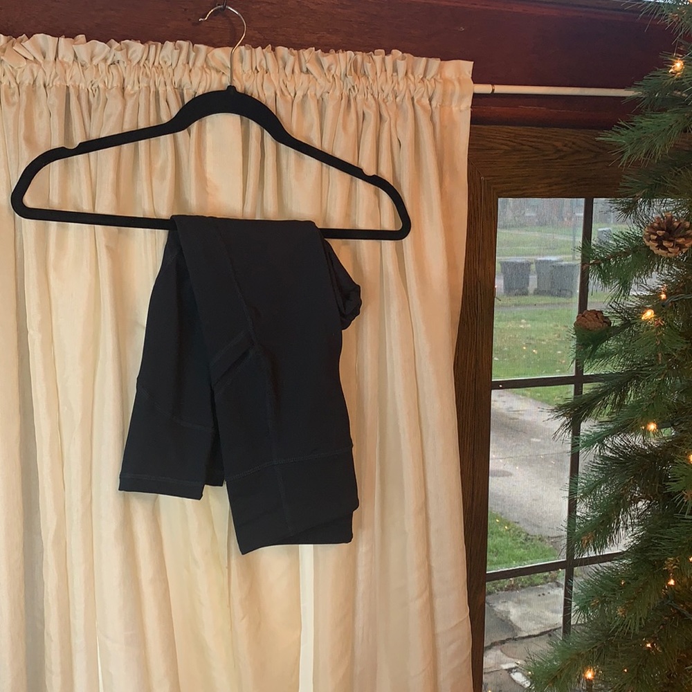 #005 Ivory & birch cropped leggings